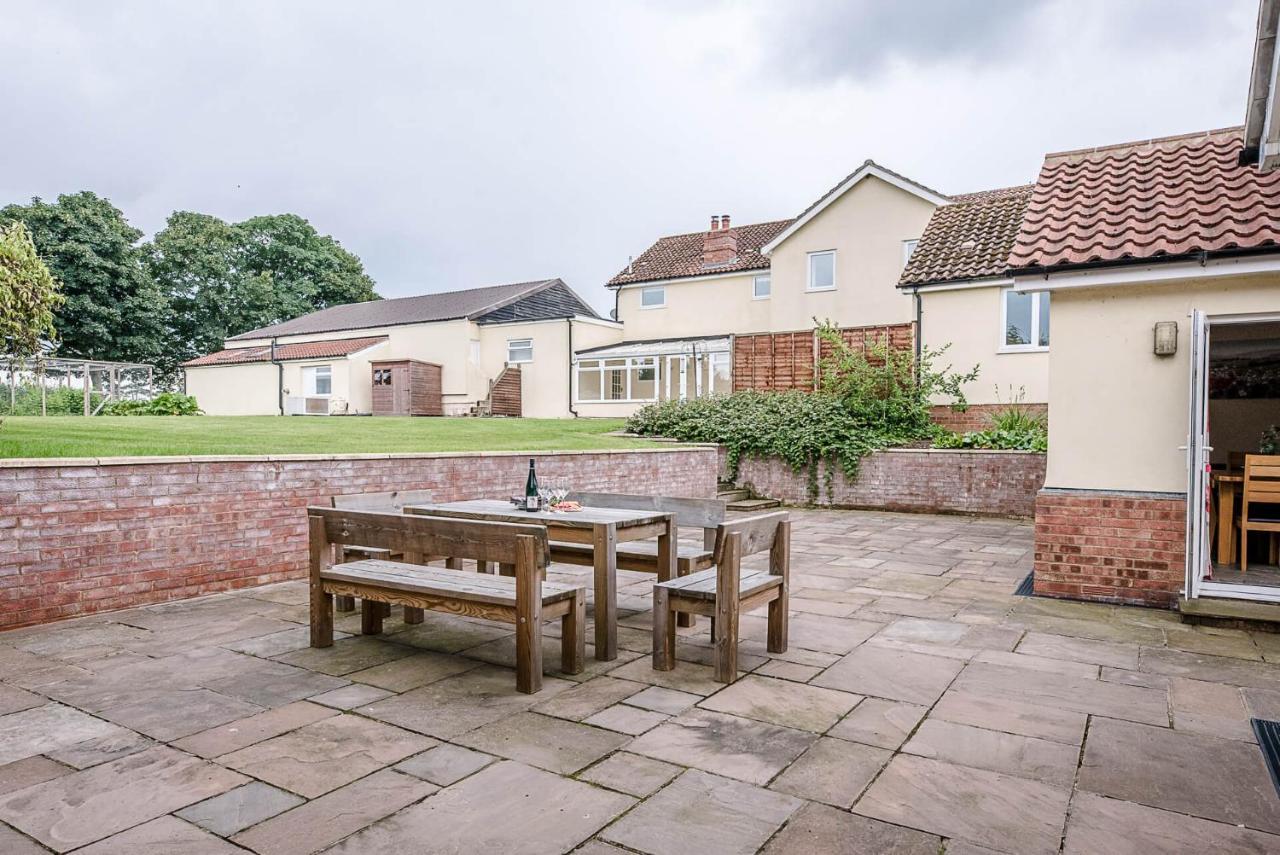 Grove Farm Bungalow With Swimming Pool, Dallinghoo Woodbridge Exterior foto
